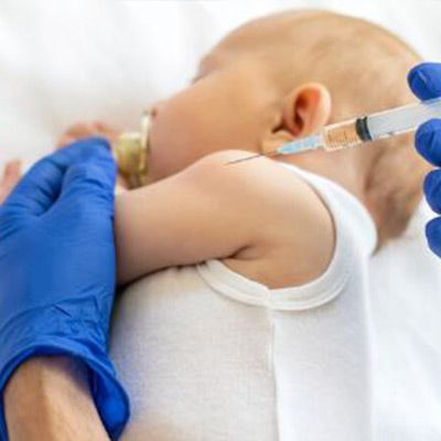 معاینات دوره ای و واکسیناسیون نوزاد